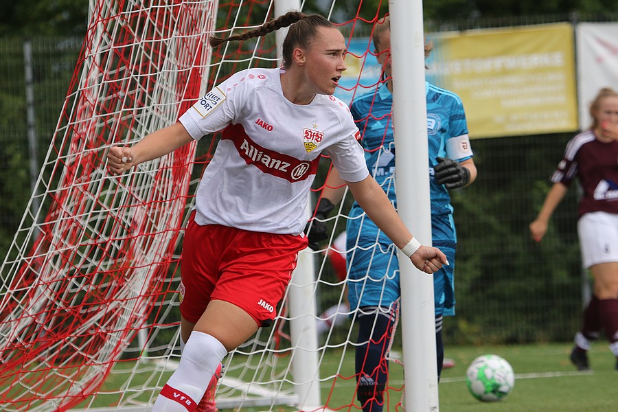 VfB-Frauen ziehen mühelos in die nächste Pokalrunde ein