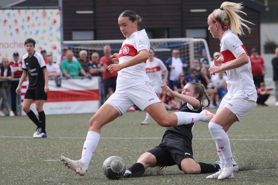 Entspanntes 4:0 gegen den Tabellenletzten – Frauen weiter auf Aufstiegskurs