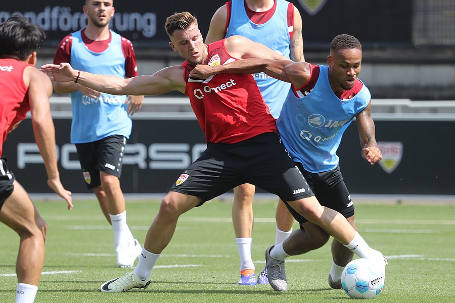 Die ersten Schritte von Demirovic in den VfB-Farben