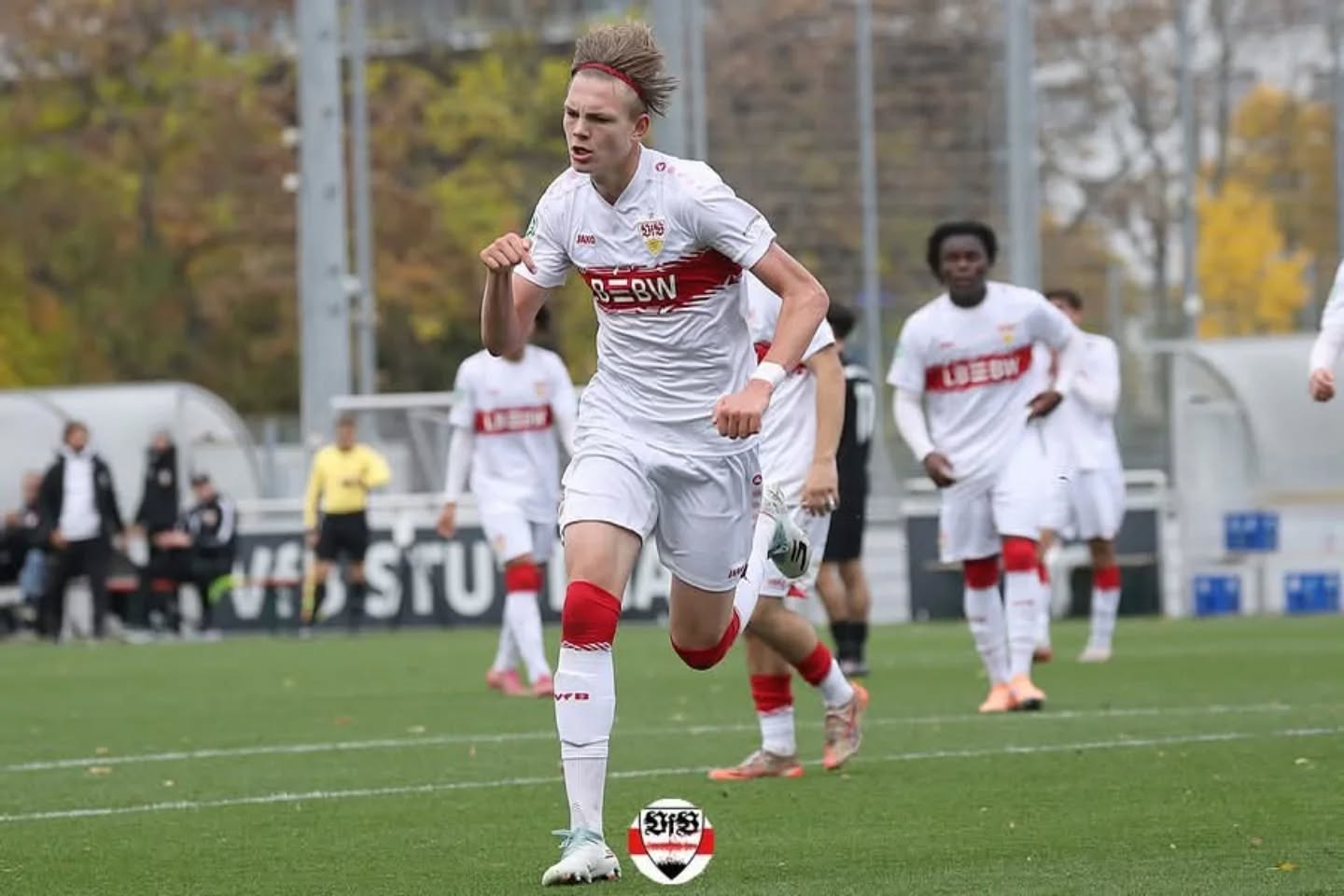 VfB-Nachwuchs feiert zwei Siege und eine bittere Pleite
Bericht und Bildergalerie 📷➡ VfB-exklusiv.de (Link in der Story)