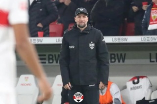 Warum Hoeneß das Spiel gegen die Mannschaft der Stunde nicht als ersten echten Prüfstein sieht
Bericht ➡ VfB-exklusiv.de (Link in der Story)