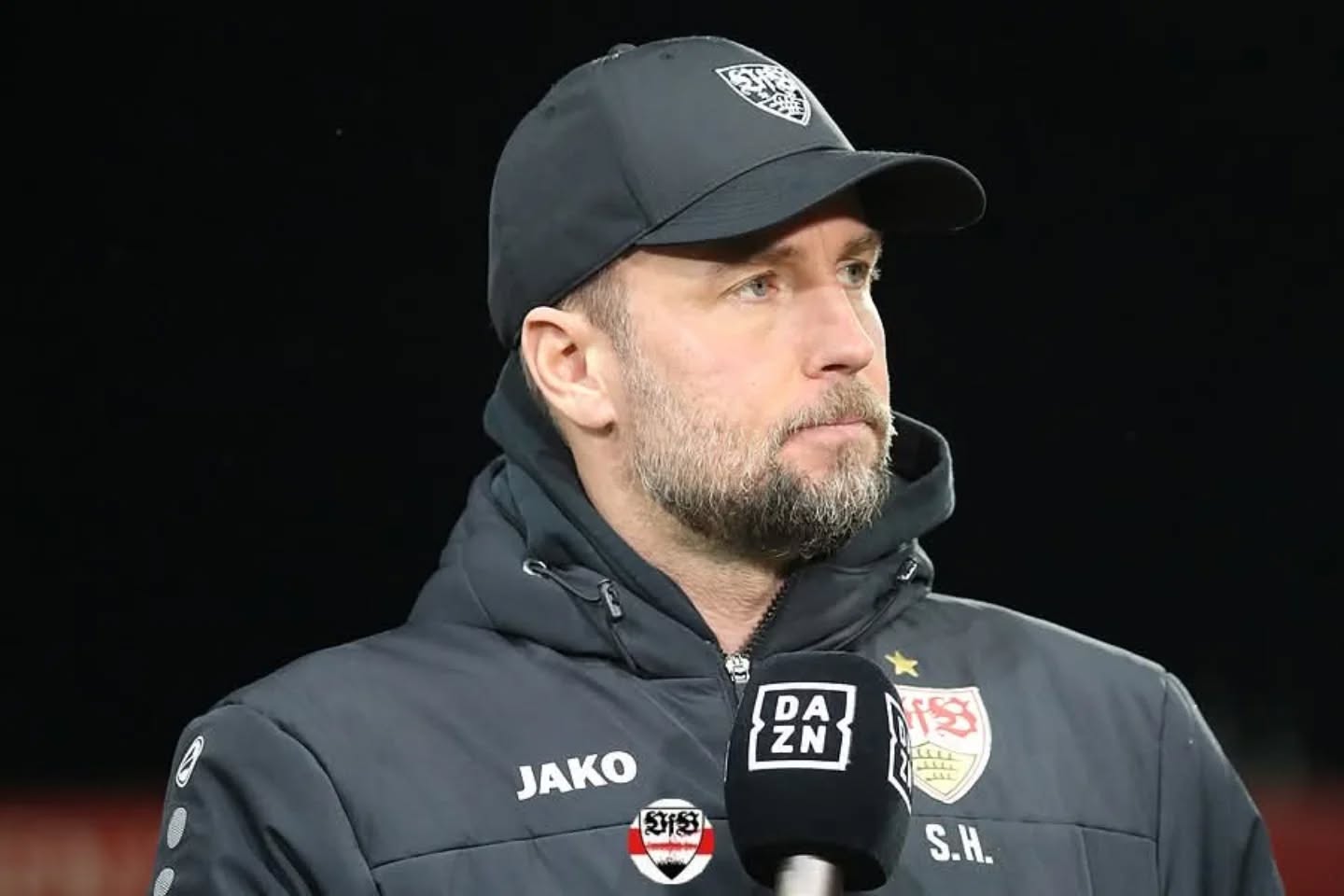 Seine Spielidee will Sebastian Hoeneß auch gegen Bayern nicht ändern – was dennoch anders sein wird

Bericht ▶️ VfB-exklusiv.de (Link in der Story)