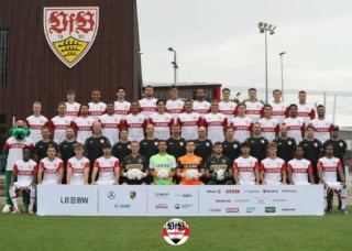 Das Mannschaftsbild ist im Kasten. Jetzt kann die Saison beginnen. Die Jungs hatten ihren Spaß beim Shooting. Siehe unter anderem nachfolgende Bilder.